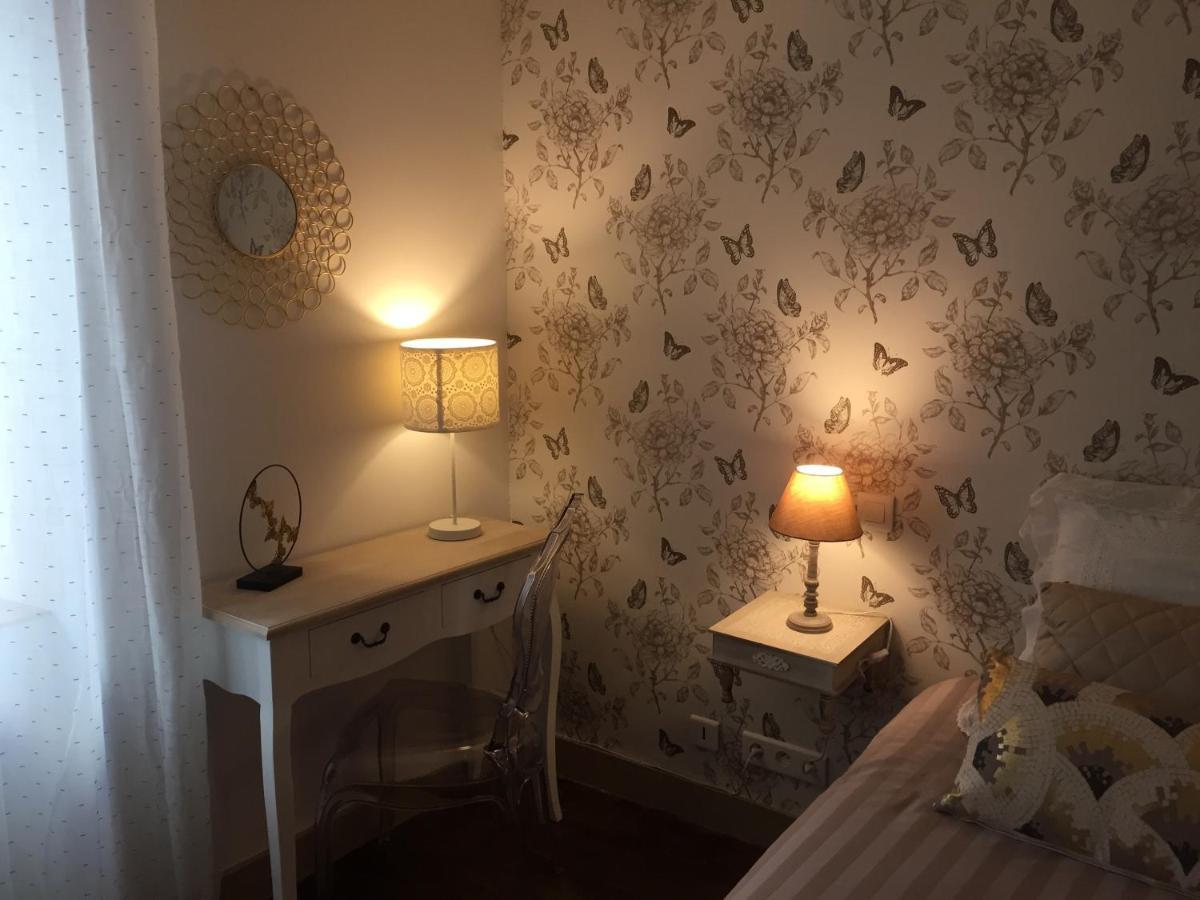 De Charme Et D'Eau Bed & Breakfast Saint-Savinien Екстериор снимка